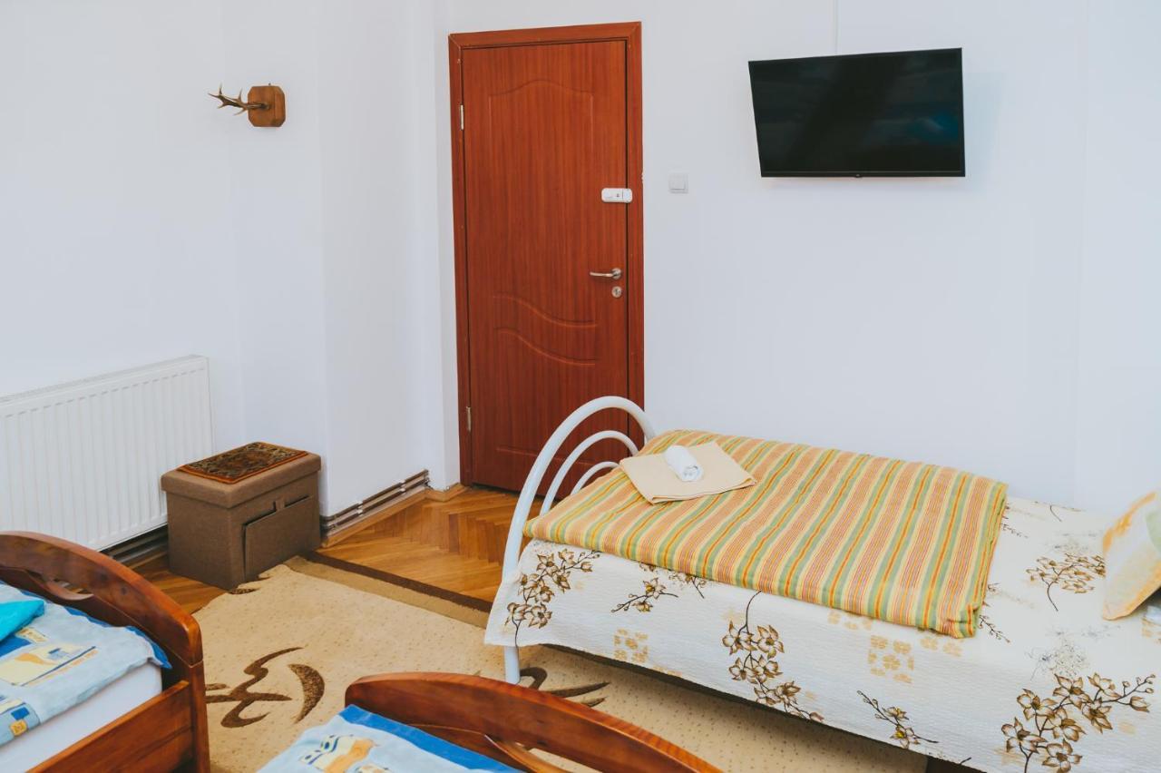 Hotel Casa Vinco Vici à Turda Extérieur photo