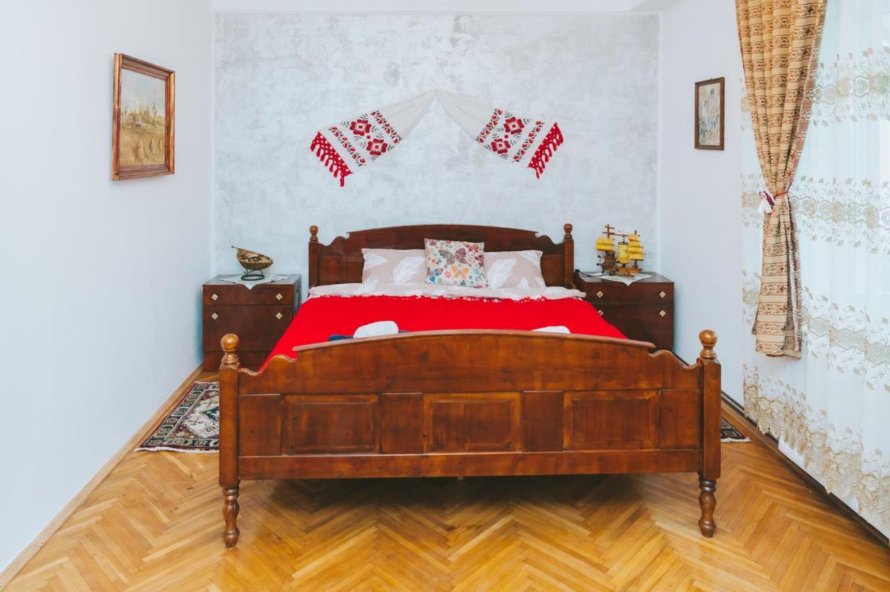 Hotel Casa Vinco Vici à Turda Extérieur photo