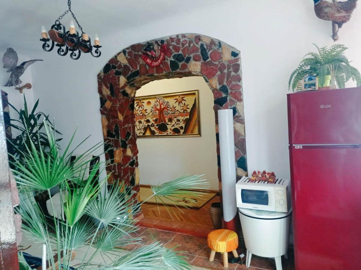 Hotel Casa Vinco Vici à Turda Extérieur photo