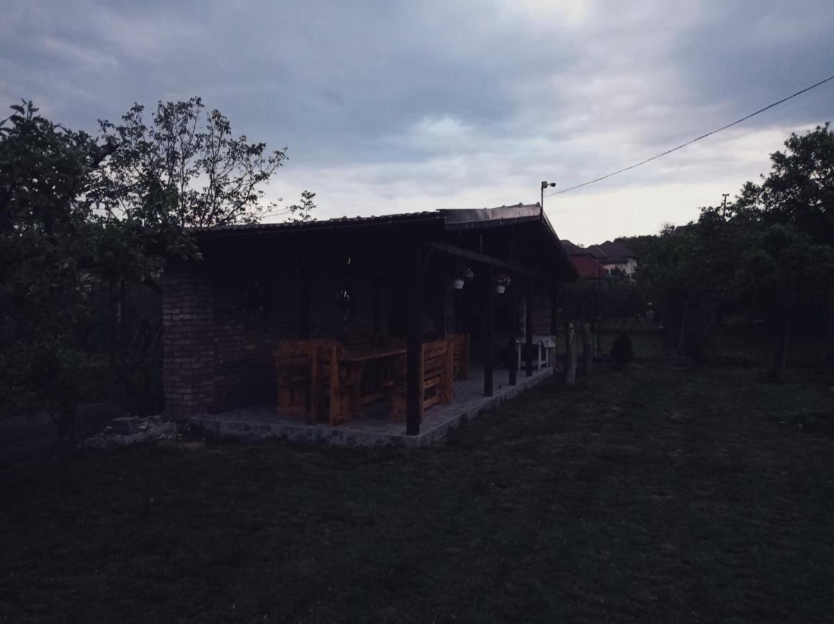 Hotel Casa Vinco Vici à Turda Extérieur photo